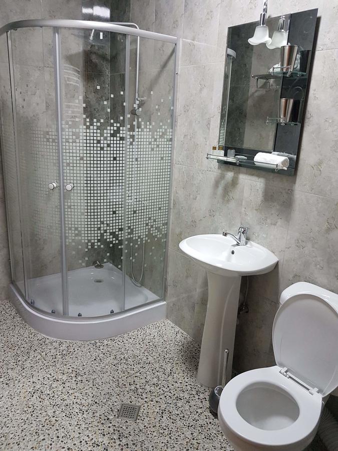 Sresidence Tbilisi Esterno foto