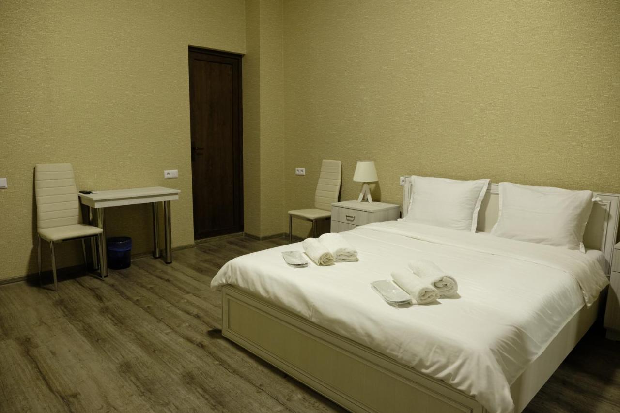 Sresidence Tbilisi Esterno foto