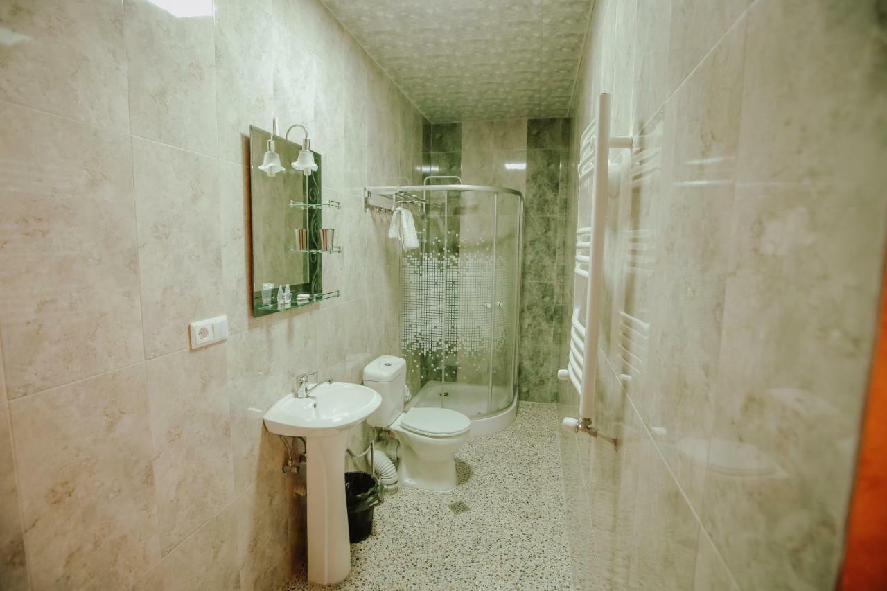Sresidence Tbilisi Esterno foto