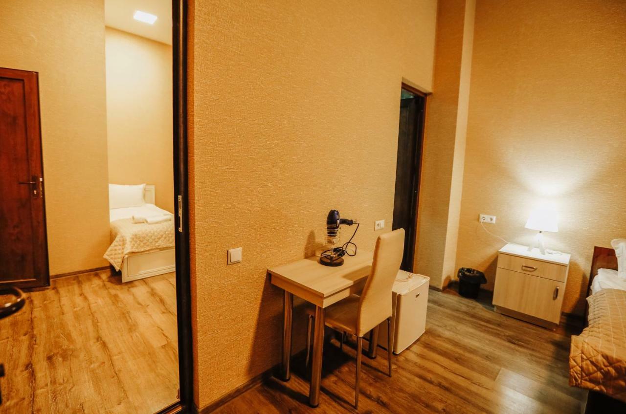 Sresidence Tbilisi Esterno foto