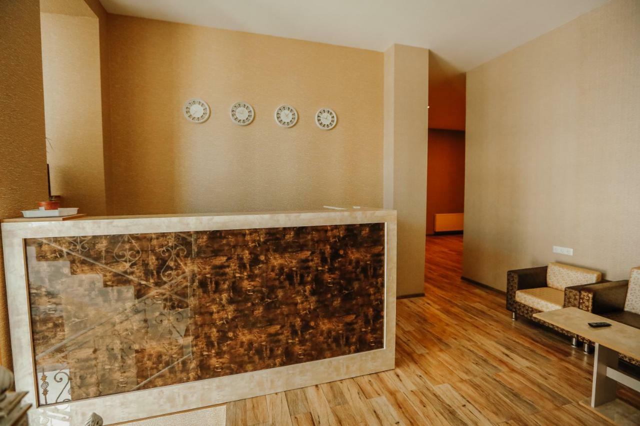 Sresidence Tbilisi Esterno foto